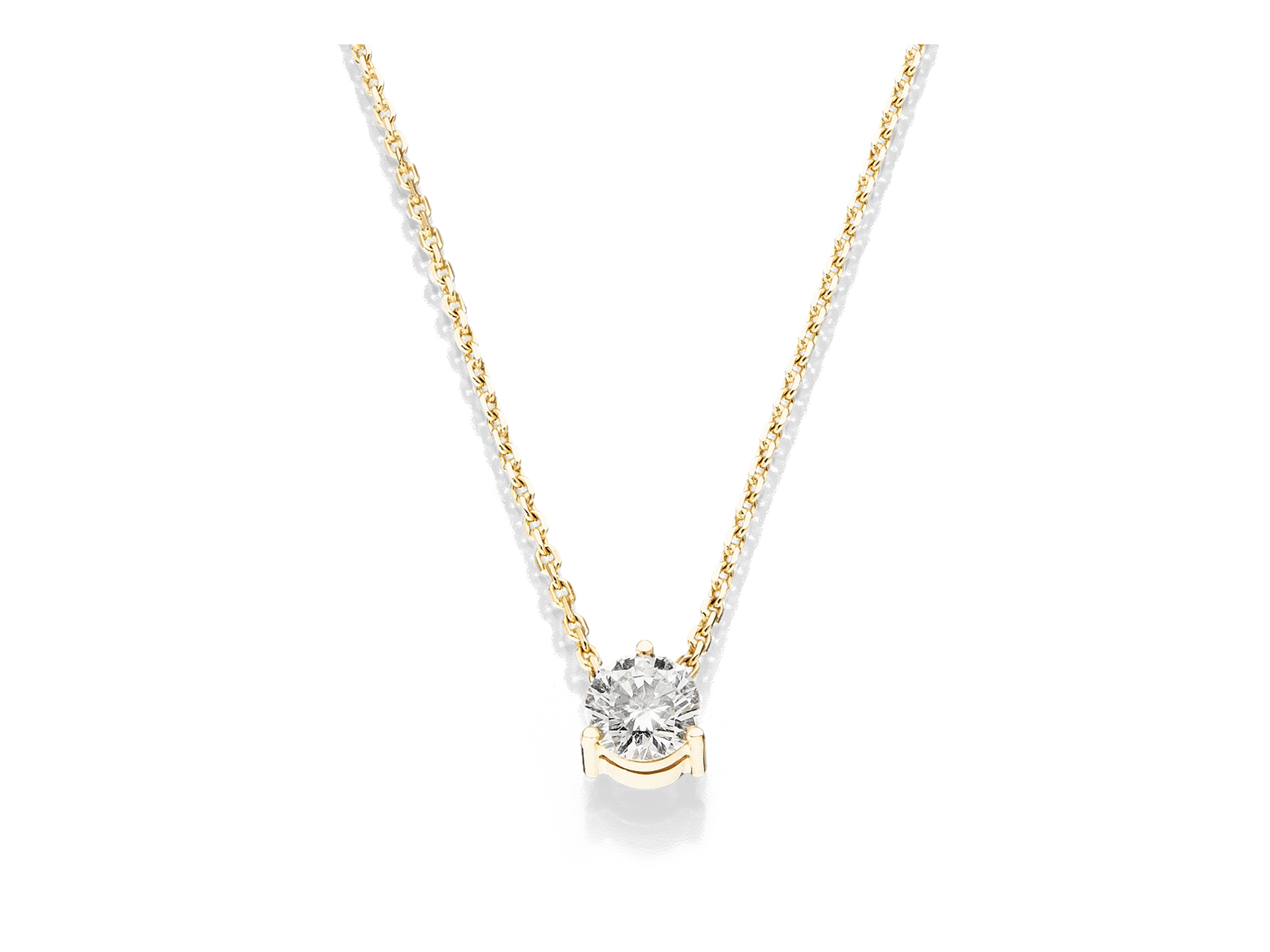 Die SOLITAIRE HALSKETTE 0,35 CARAT von Schullin ist eine zarte Goldkette mit einem Solitärdiamanten im Rundschliff in einem minimalistischen Anhänger, der auf einem schlichten weißen Hintergrund gezeigt wird.