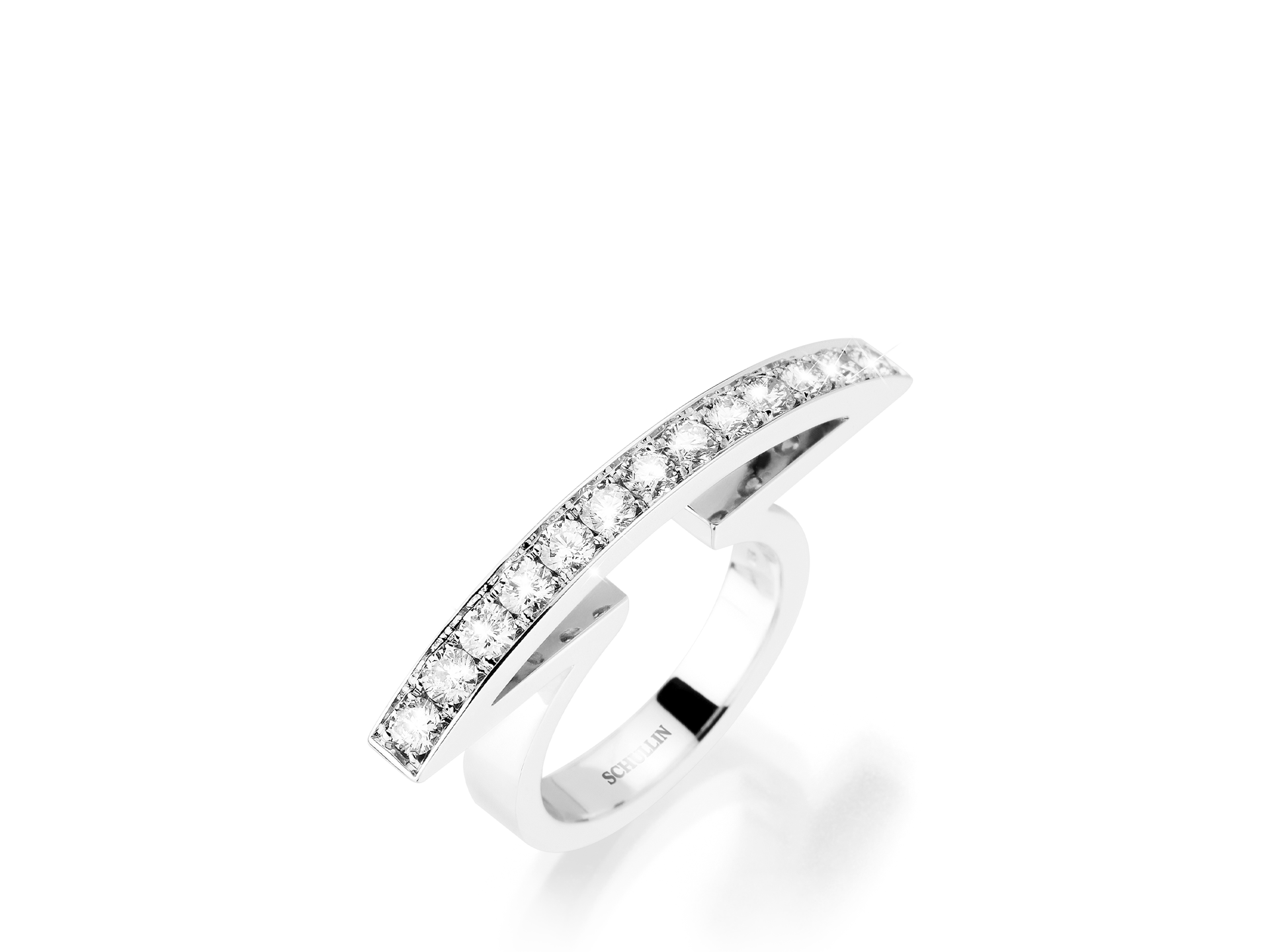 Ring mit diamantbesetzter Sichel in 18 Karat Weißgold.