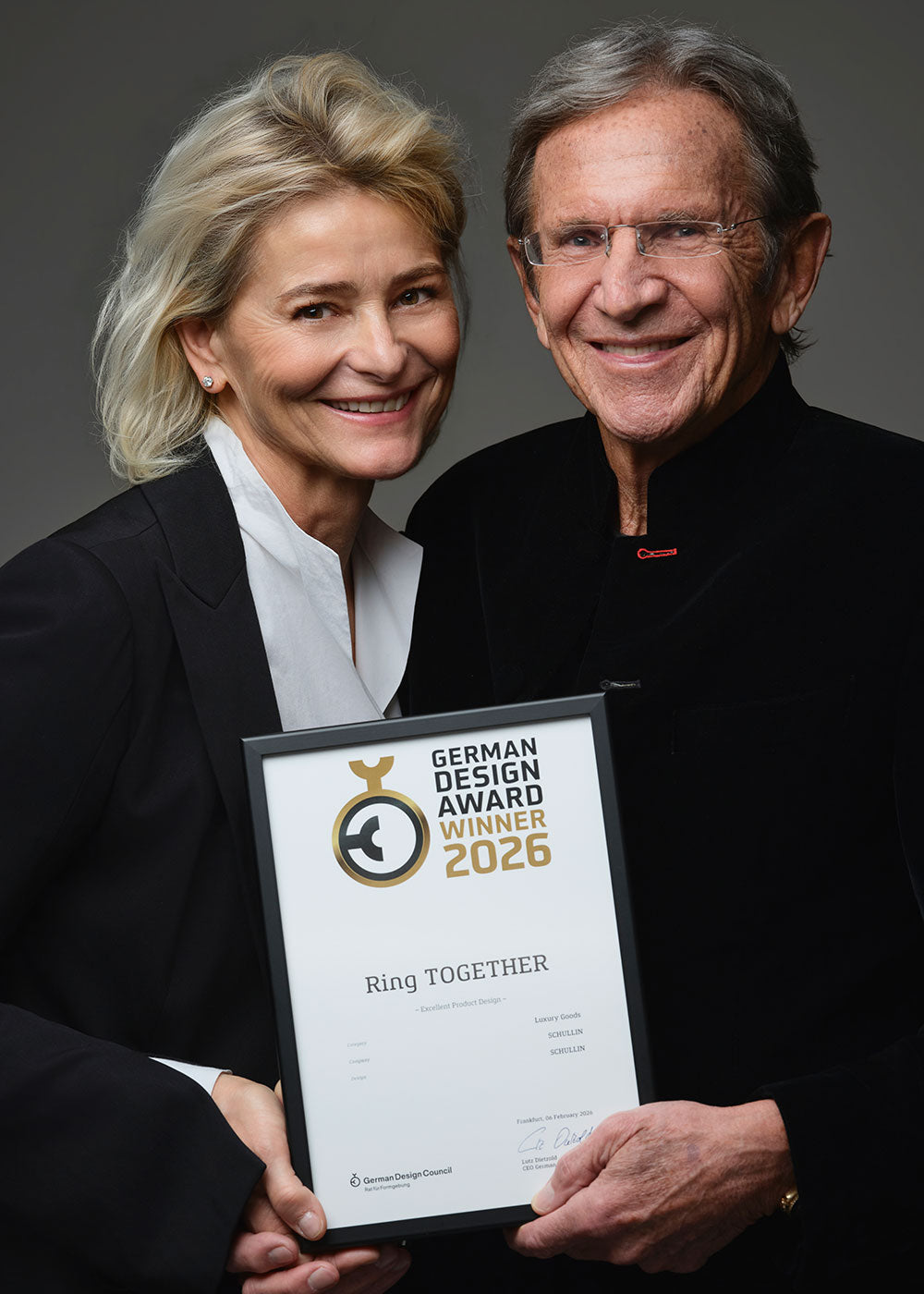 AWARD FÜR DEN RING "TOGETHER"