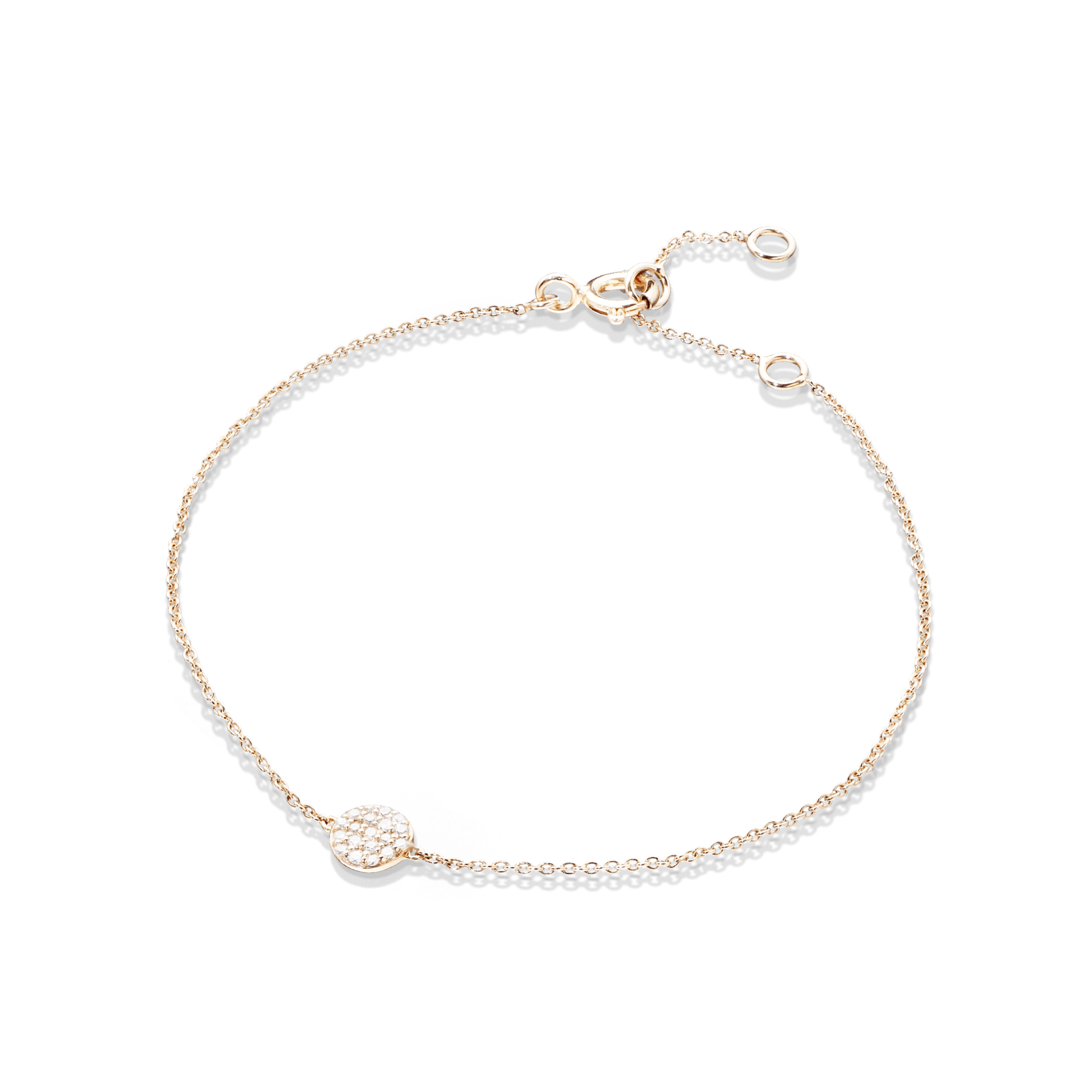 Wir präsentieren das DIAMANT ARMBAND von Schullin, ein exquisites Stück aus 18 Karat Roségold. Dieses zarte Armband besteht aus einer feinen Kette, die in der Mitte mit einem kleinen, runden, strukturierten Anhänger geschmückt ist. Der verstellbare Verschluss bietet mehrere Schlaufenoptionen und ermöglicht so eine perfekte Passform.