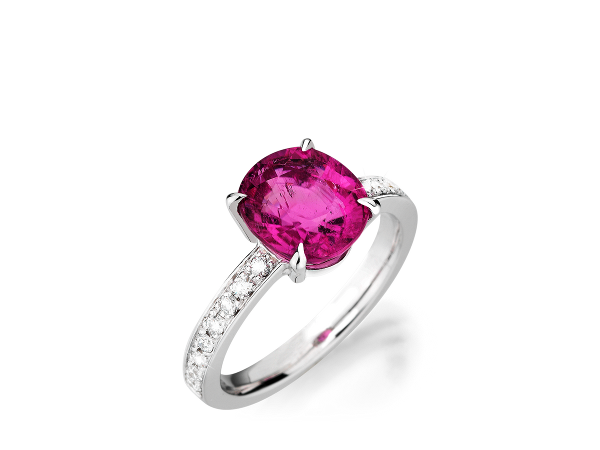 RUBELLIT RING