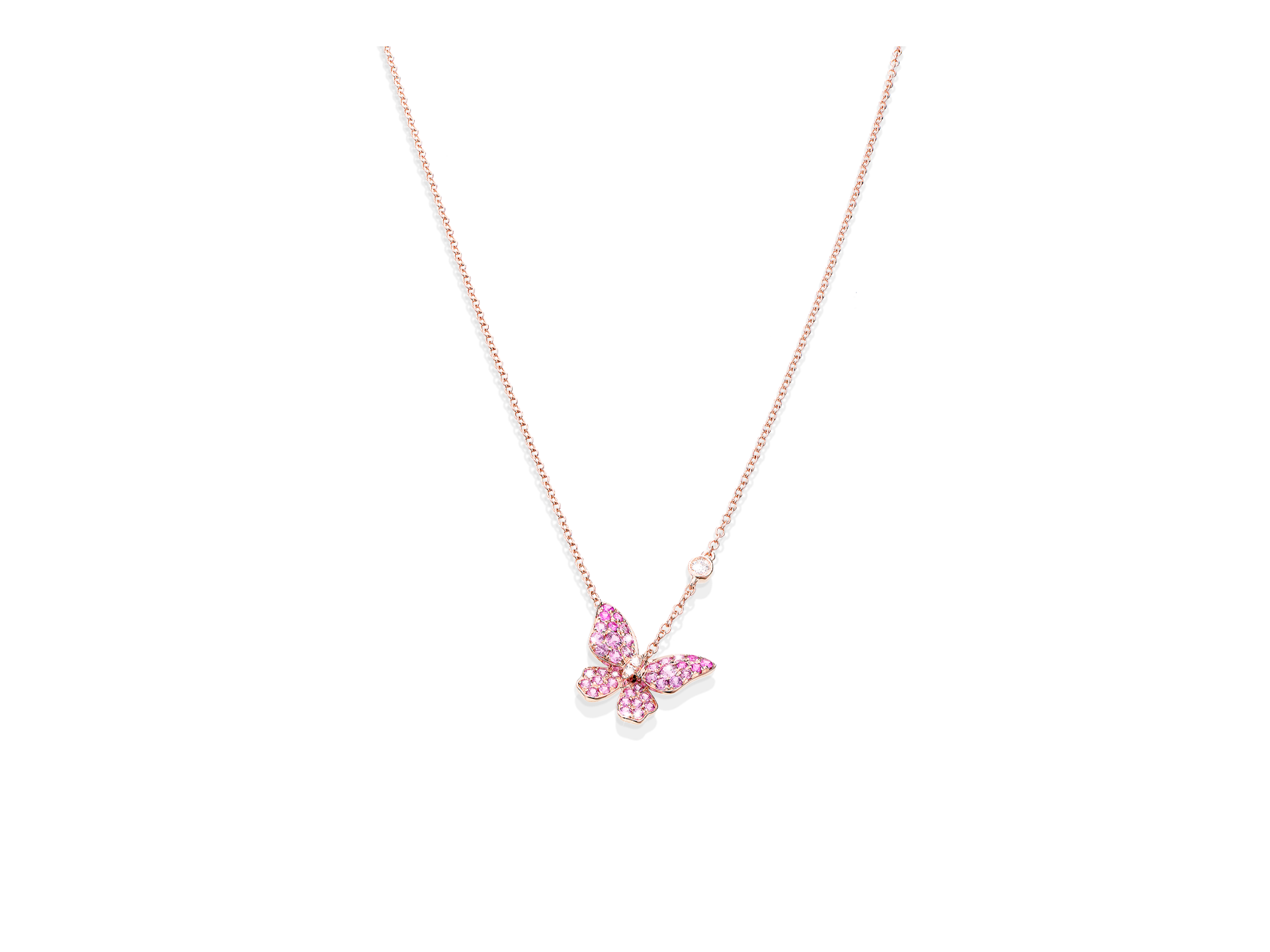 Die exquisite SAPHIR KETTE BUTTERFLY von Schullin präsentiert einen bezaubernden rosa Schmetterlingsanhänger, verziert mit rosa Saphir, der elegant an einer feinen Kette aus 18 Karat Roségold vor einem einfachen schwarzen Hintergrund hängt.